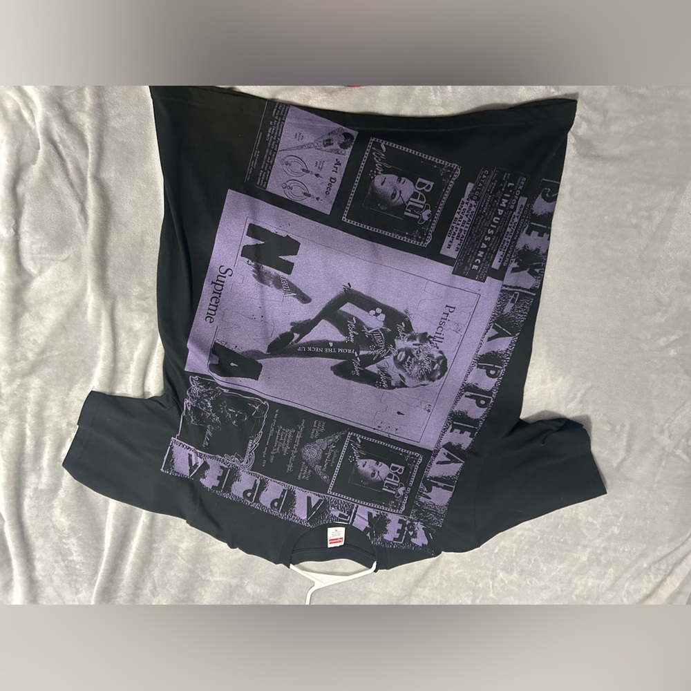 supreme tee